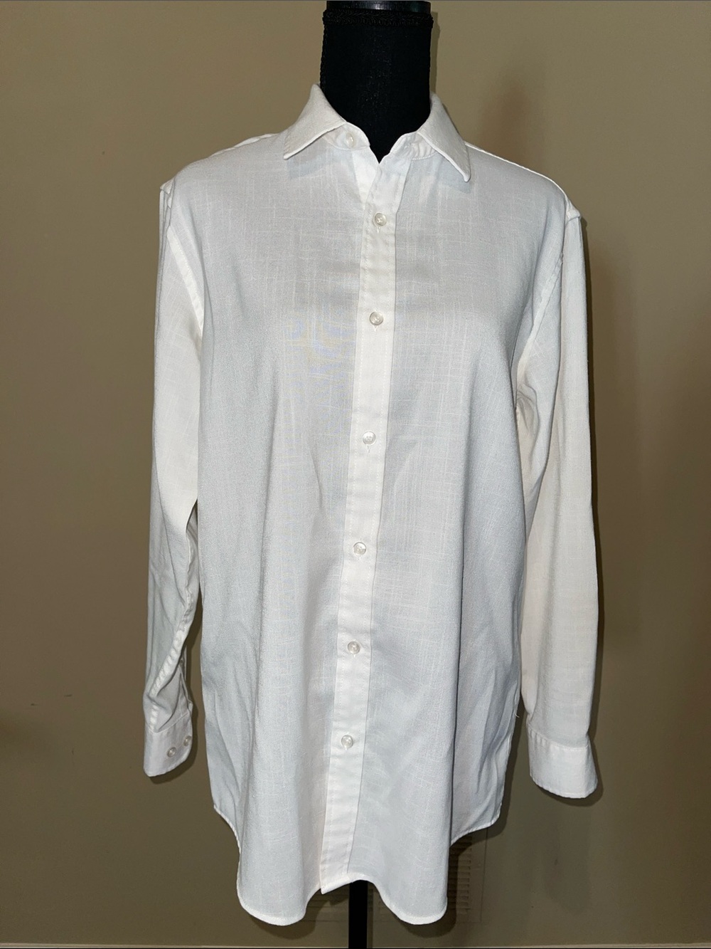 Tom Baine Classic White Long-Sleeve Button-Down Shirt